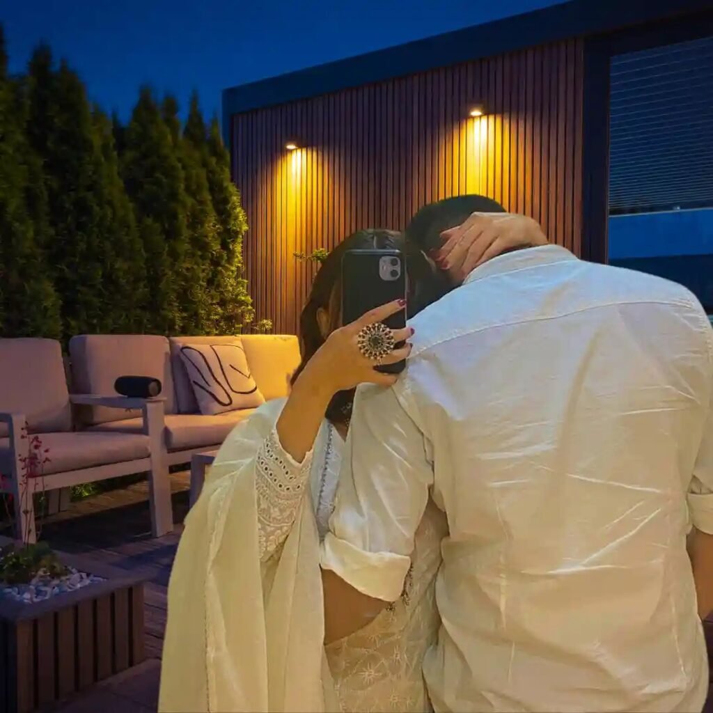 instagram cute couple dp