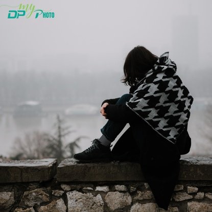 Alone dp 