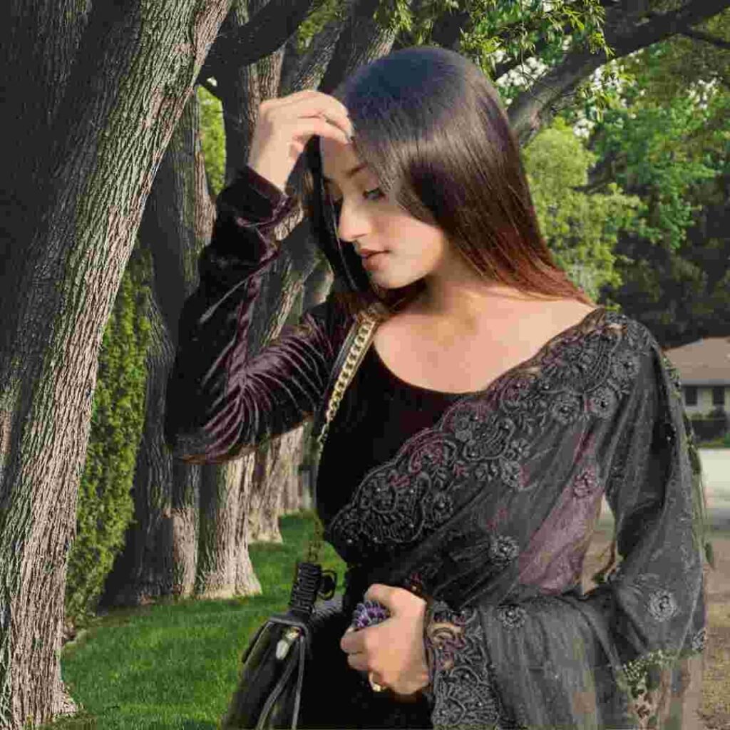 Saree Girl DP